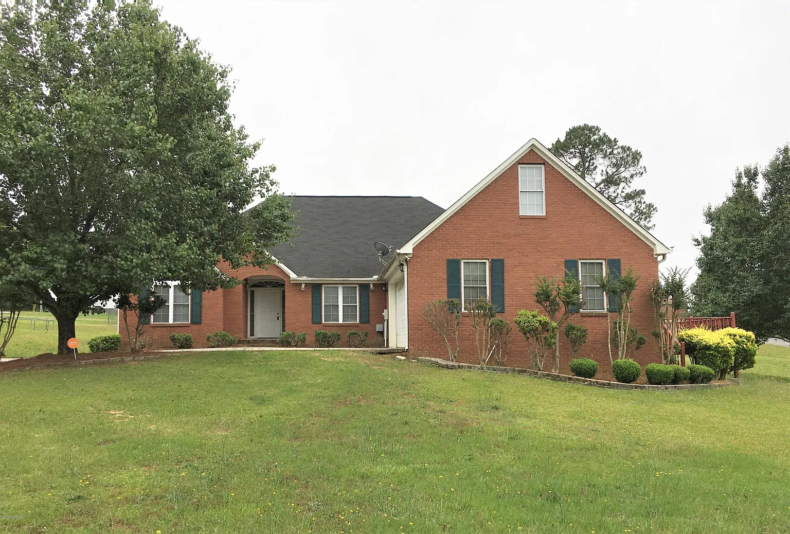 137 John Michael Dr photo 1