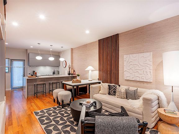 3rd image of 1551 Lenox Ave APT 1