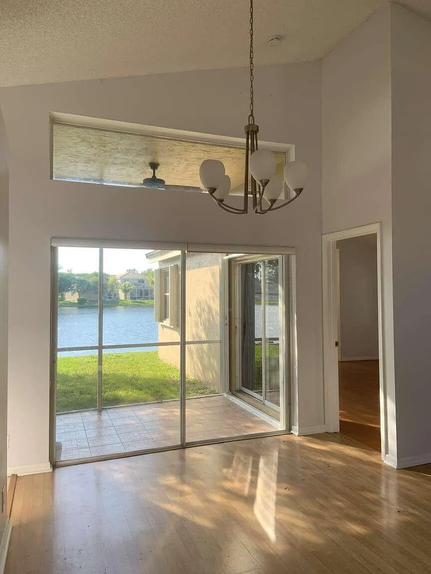 3 bed, 2.0 bath, 1535 sqft, $3,995 — Photo 4