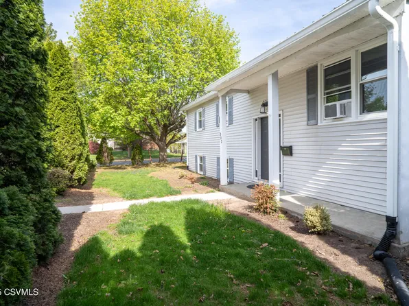 302 Walnut St, Selinsgrove, PA 17870