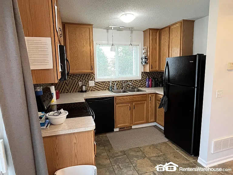 15507 Foghorn Ln — Photo 7