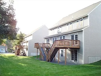 3 bed, 1.5 bath, 1650 sqft, $2,600 — Photo 2