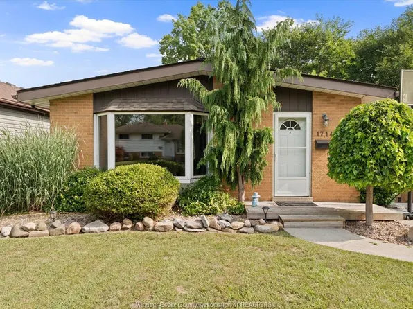 1714 Sun Valley Dr, Windsor, ON N9C 3R2