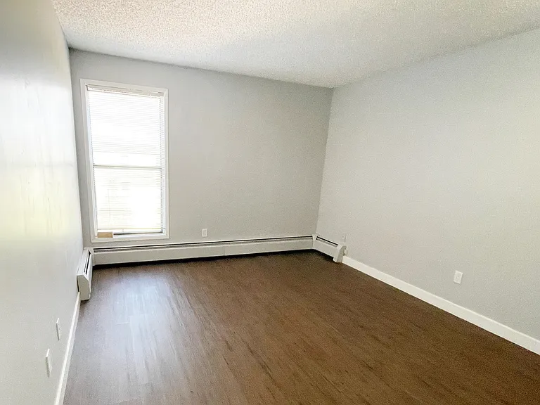 125 Spruce St — Photo 6