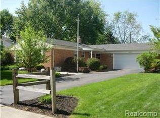 2931 Pebble Creek Rd, Ann Arbor, MI 48108