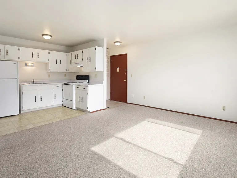 Colton Heights Apartments — Photo 30