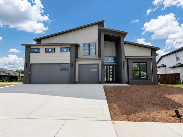 4312 S 87th St, Bentonville, AR 72713