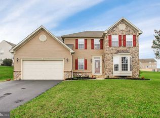 331 S Courtney Ct, Spring Grove, PA 17362