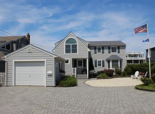 5 W Dune Ln, Brant Beach, NJ 08008