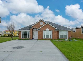 117 Copano Cove Rd, Rockport, TX 78382