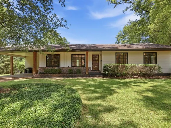 3975 Berkley Dr, Jackson, MS 39211