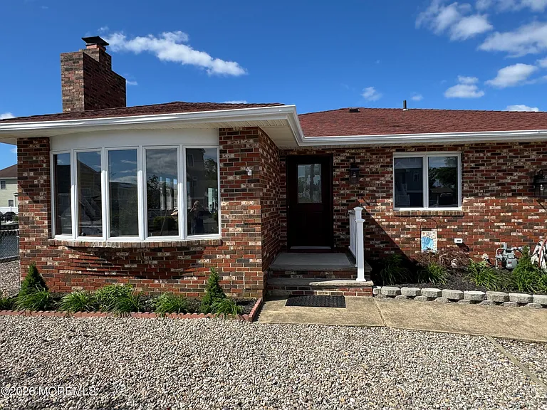 31 Navarra Dr — Photo 32