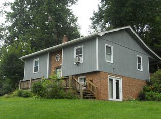 403 Mountain Ave, West Jefferson, NC 28694