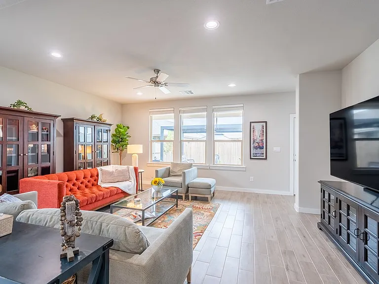 2109 Northern Ln — Photo 10