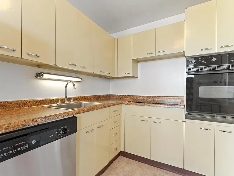 1700 E 56th St #2205 — Photo 9