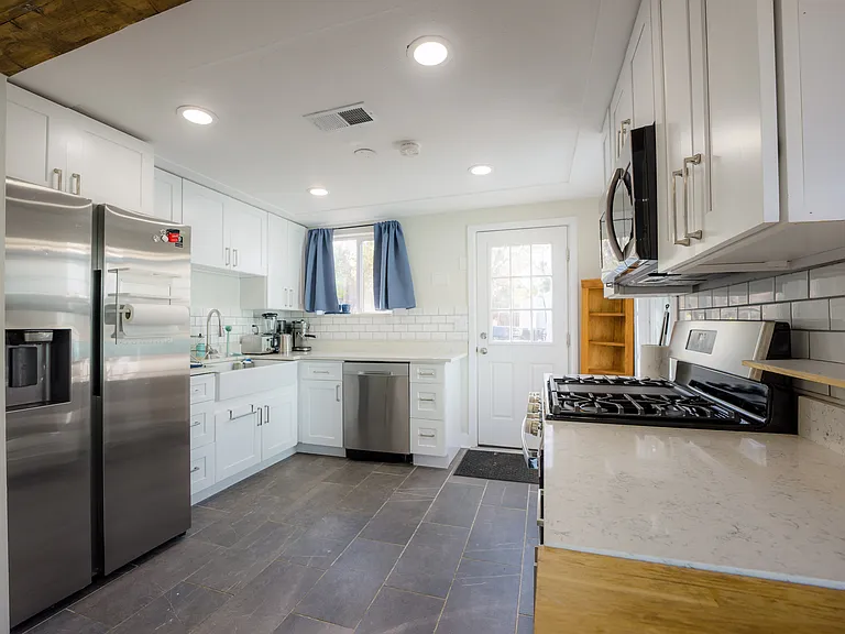 1051 Lowell Blvd — Photo 11