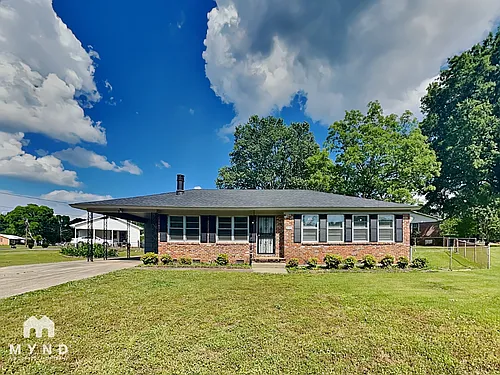 877 Twin Lake Dr NE Photo 1 877 Twin Lake Dr NE Photo 1