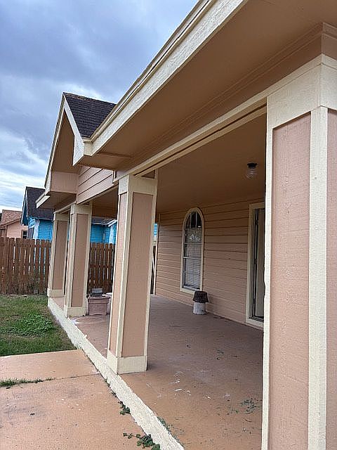 1st image of 1615 Oblate Ave