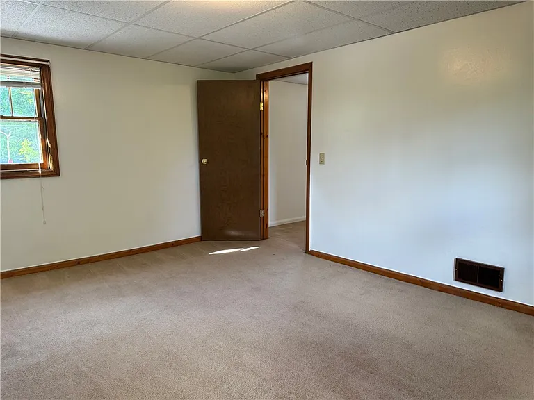 8226 Steubenville Pike — Photo 11