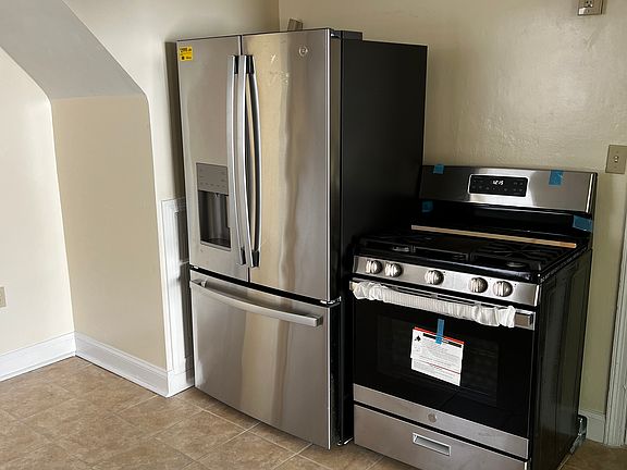5th image of 203 Silview Ave #1
