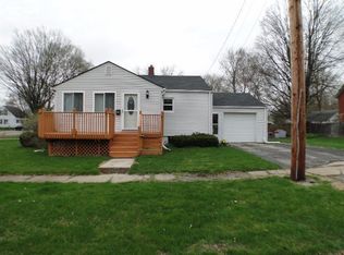407 3rd St, Fenton, MI 48430