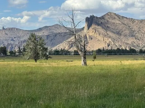 0 NE 33rd St #701, Redmond, OR 97756