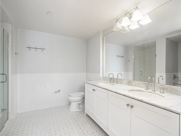 700 Grove St #8G — Photo 16