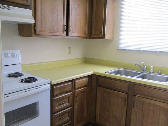4th image of 2900 Missouri Ave