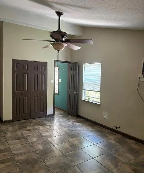 1564 Railroad Ave — Photo 14