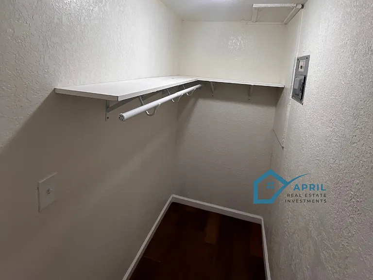 Walk-in closet