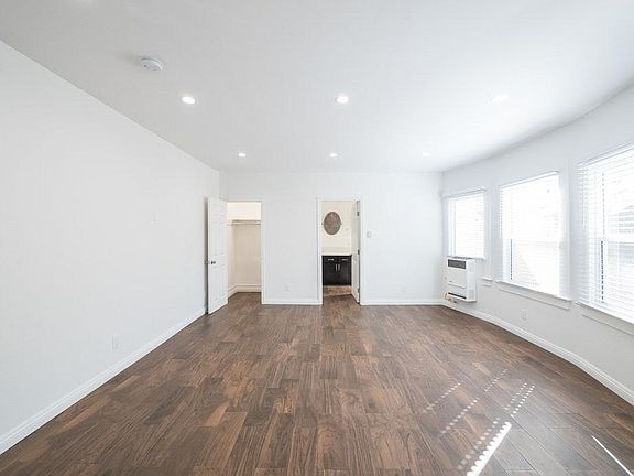 4th image of 40 Rose Ave APT 6