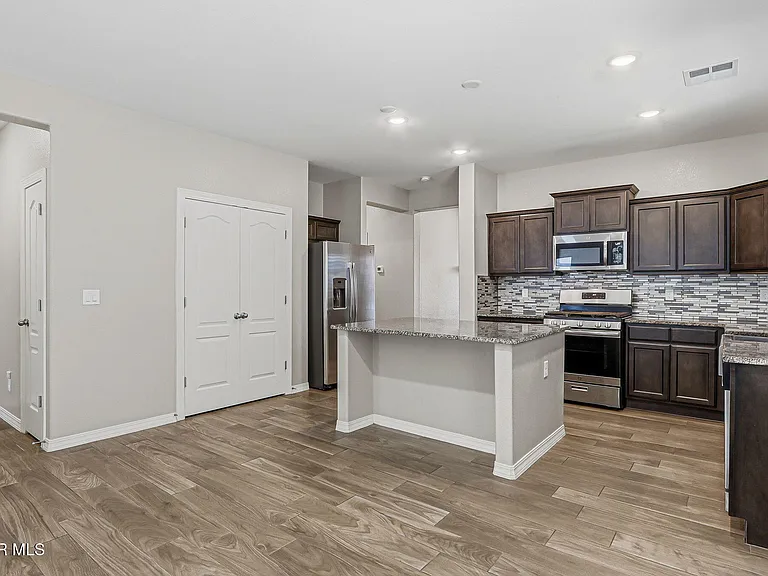 14828 Tierra Coruna Ave — Photo 8