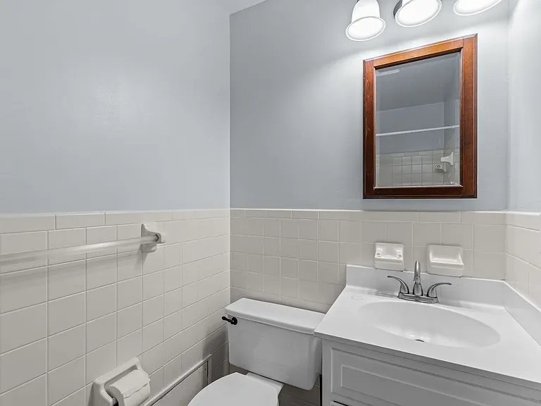 849 Baldwin Ave #2H — Photo 13