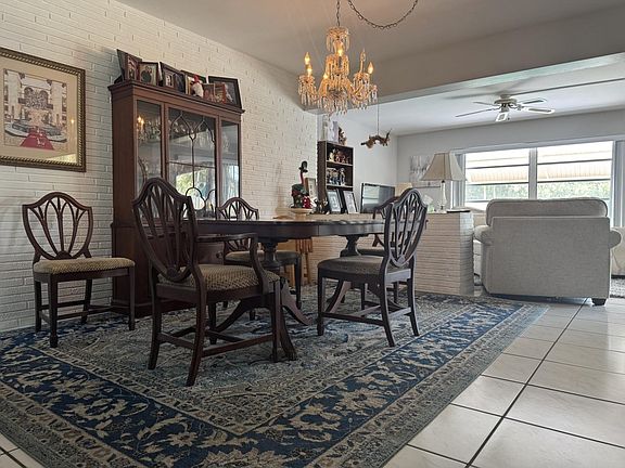 5th image of 803 N Highland Drive