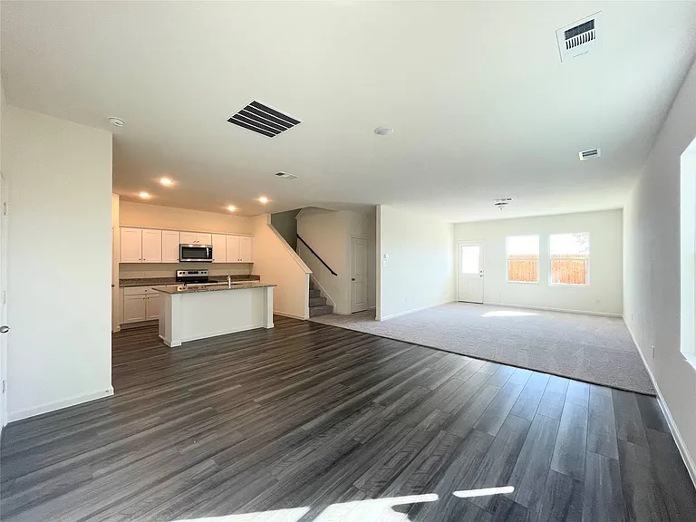 1907 Chapel Hill Rd — Photo 12