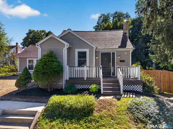 10 Glezen Street, Norwich, CT 06360