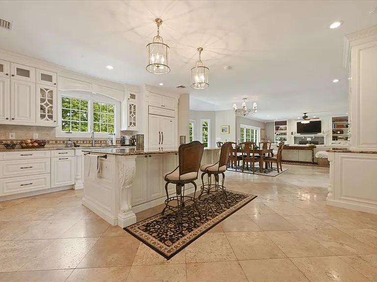 31 Cornwall Ln — Photo 19