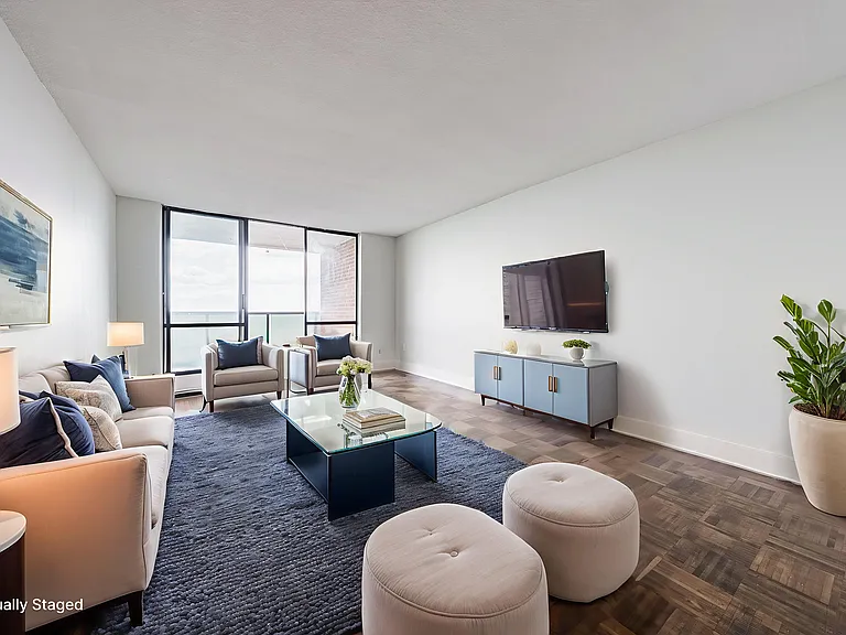 2220 Marine Dr — Photo 36