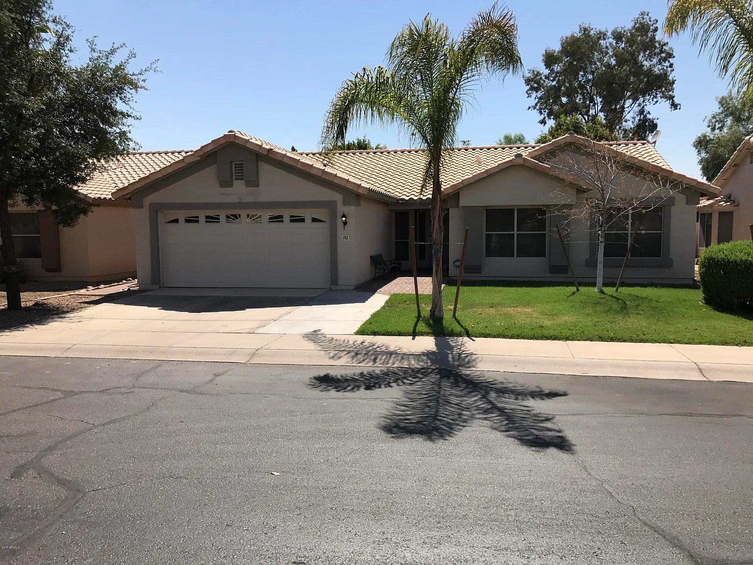 3 bed, 2.0 bath, 1712 sqft, $2,400 — Photo 1