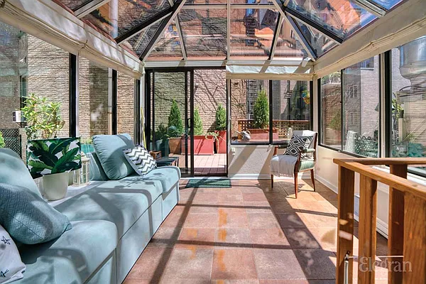 Sold by Elegran | media 40