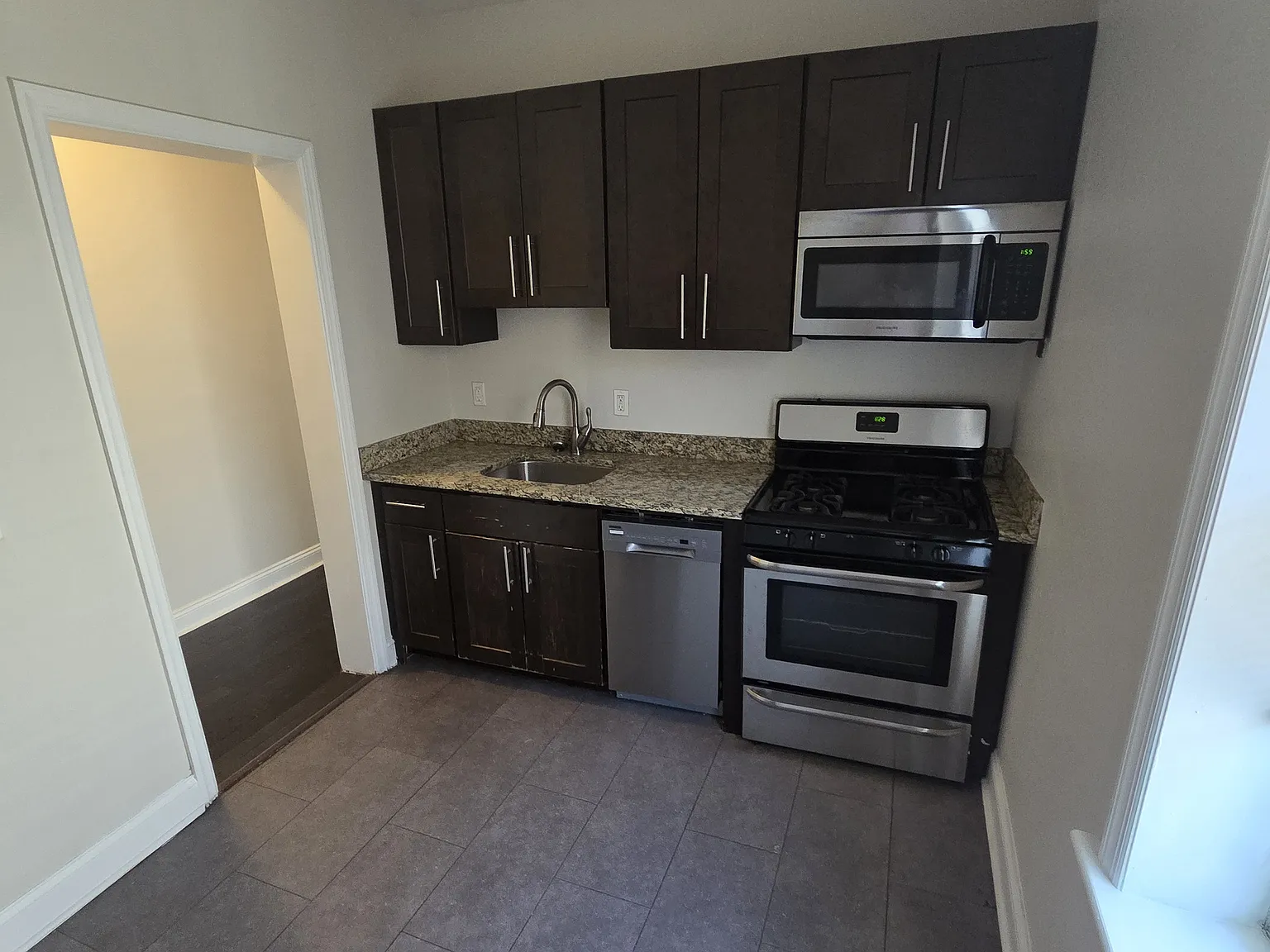 650 Palisade Ave — Photo 2