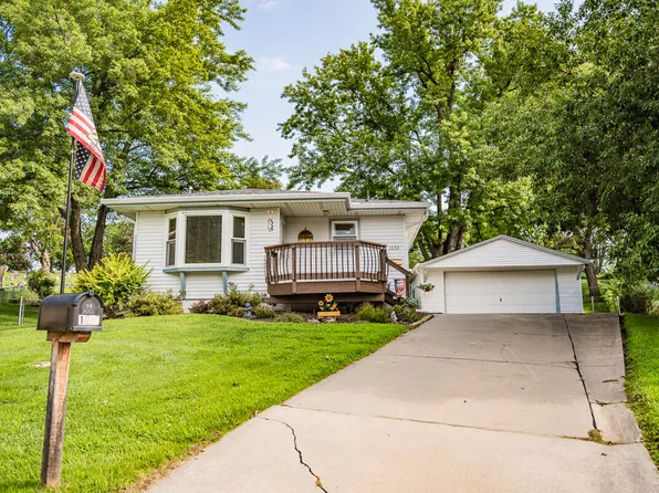 1033 N Walnut St, Glenwood, IA 51534