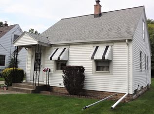 2817 S 88th St, West Allis, WI 53227