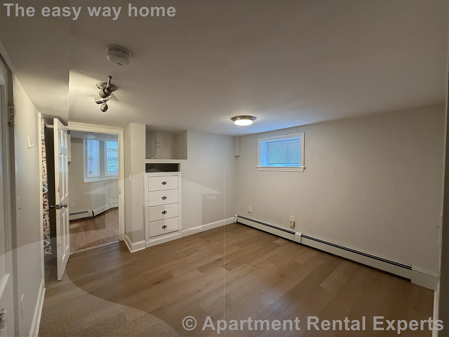 2 bed, 9999 sqft, $2,400 — Photo 4