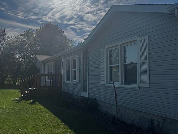3rd image of 6965 Sterling Rd
