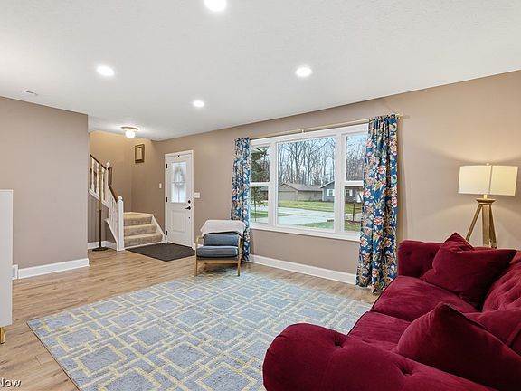 5th image of 14401 Trenton Ave