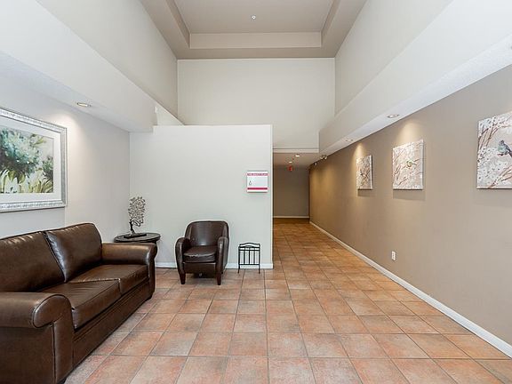 3rd image of 1215 Pacific St #207
