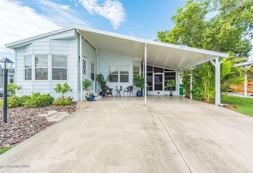 1st image of 429 Royal Tern Dr