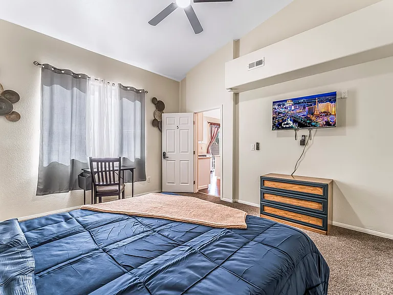 Rockpine Dr — Photo 1
