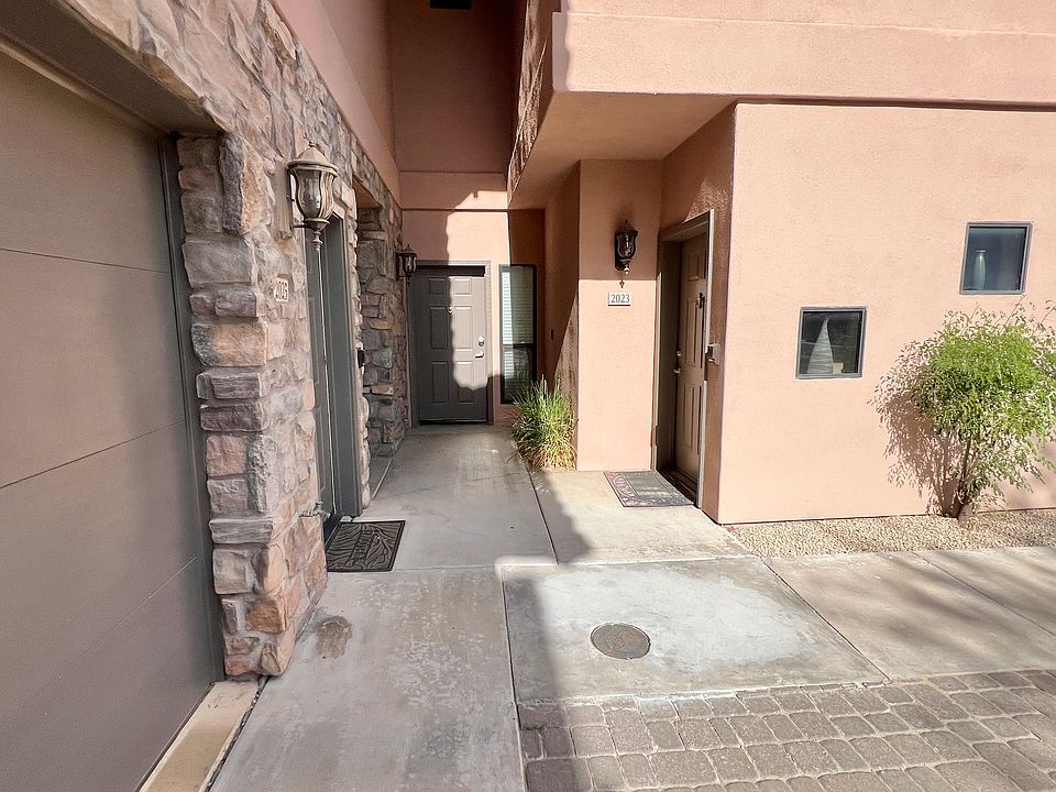 1st image of 20660 N 40th St Unit 2024